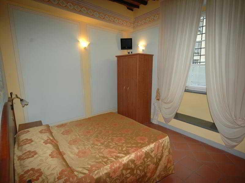 Dimora Dei Guelfi Luxury Rooms Lucca Exterior foto