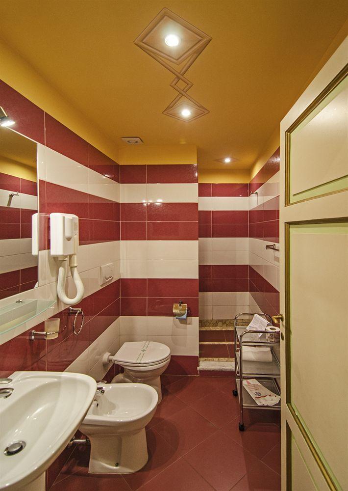 Dimora Dei Guelfi Luxury Rooms Lucca Exterior foto