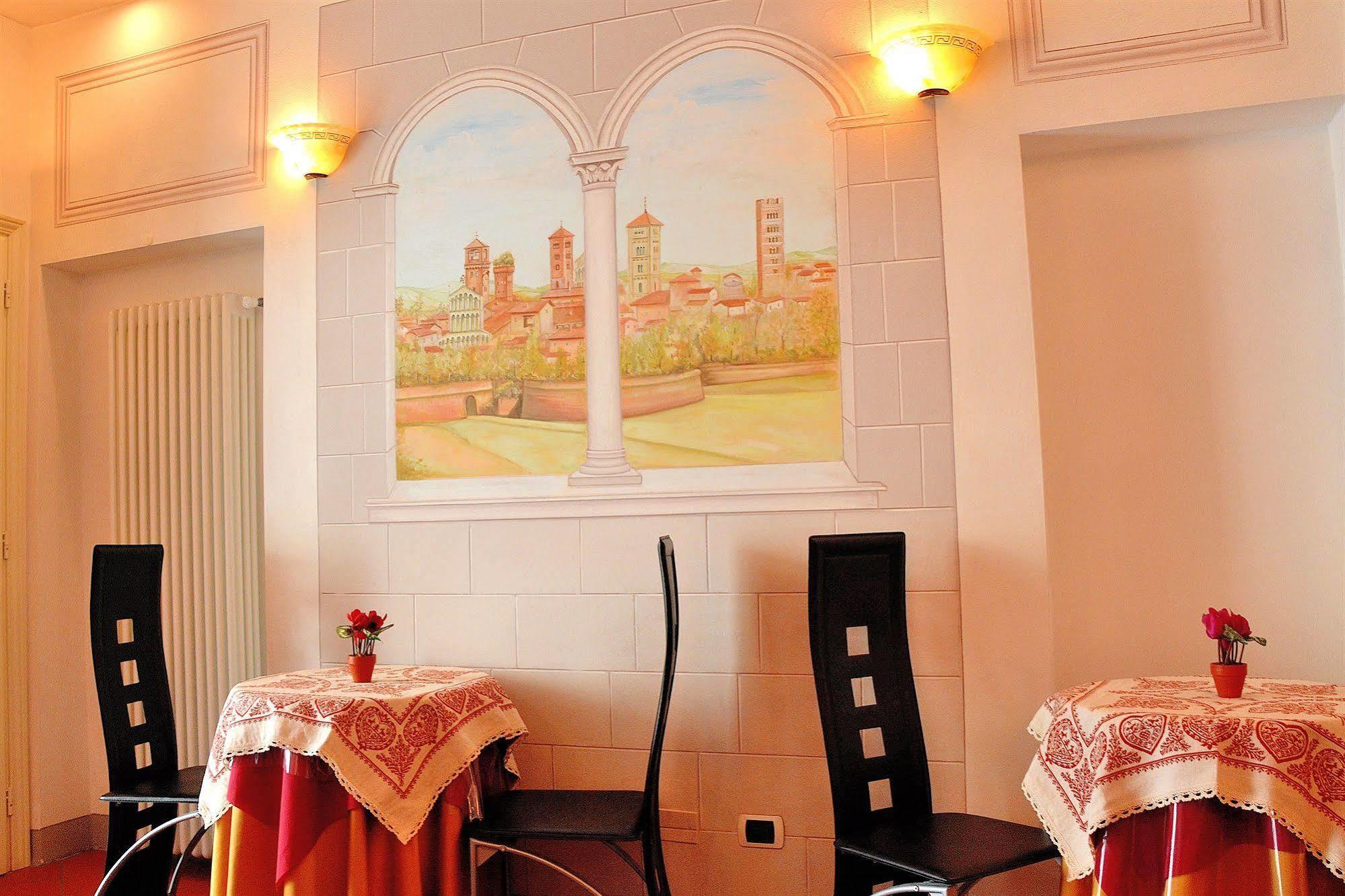 Dimora Dei Guelfi Luxury Rooms Lucca Exterior foto
